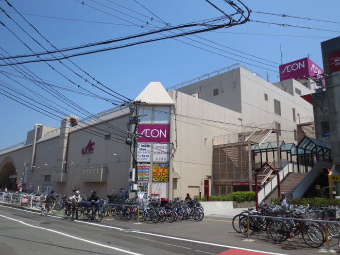 ショッピングセンター　マックハウスイオン大野城店（ショッピングセンター）まで724m