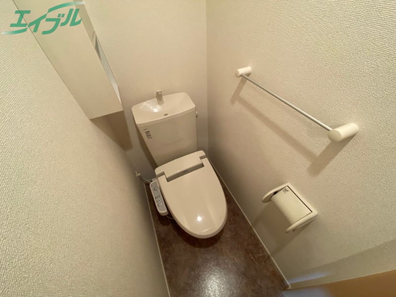 トイレ　同型参考写真