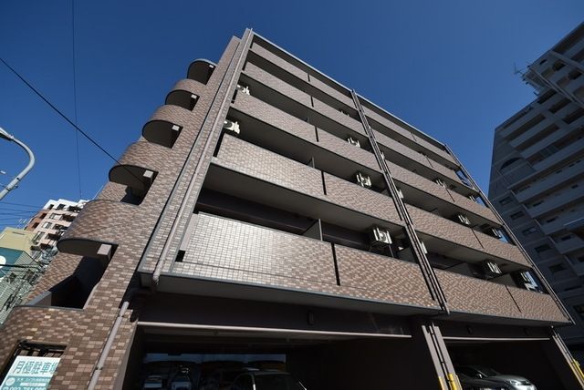 建物外観　存在ある建物です
