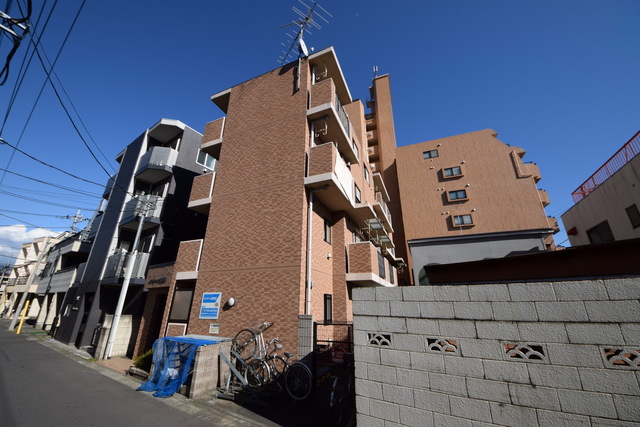 建物外観　～駅まで徒歩徒歩圏内です～