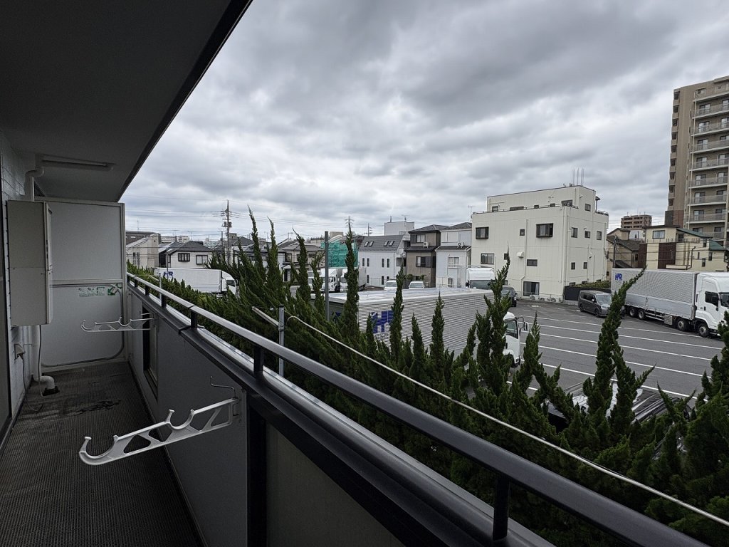バルコニー　南西向きバルコニー日当り良好