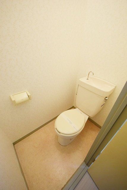 トイレ　別部屋参考写真