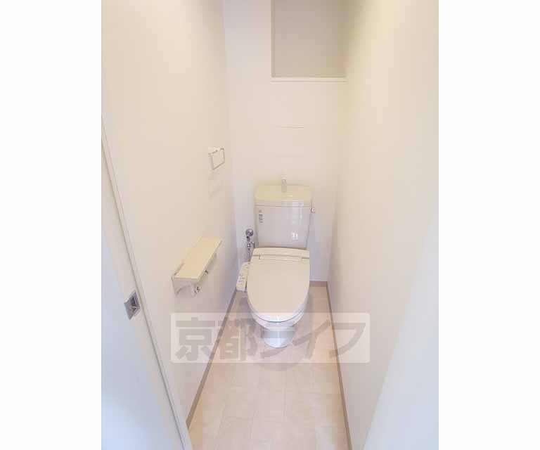 トイレ　トイレまで広くて開放感がありますね。