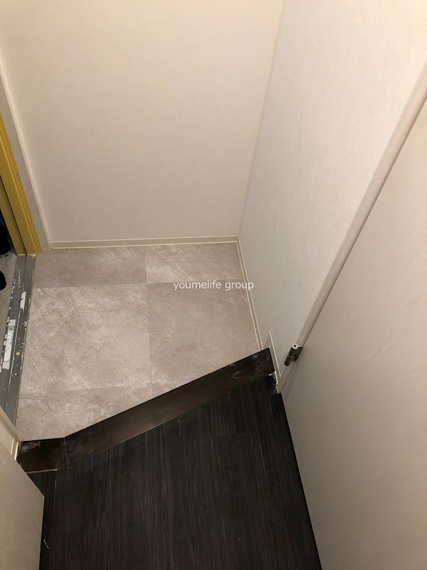 玄関　※別部屋参考写真