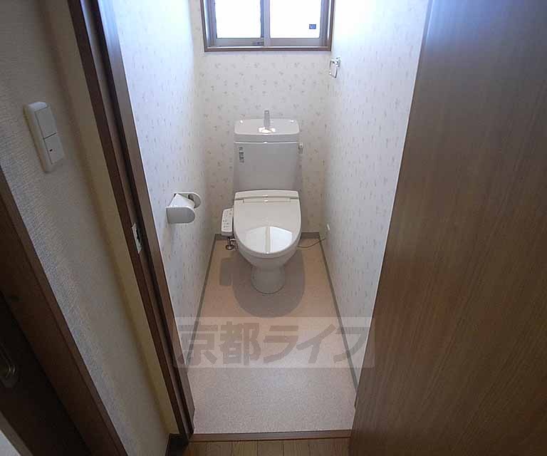 トイレ　ウォシュレットトイレです