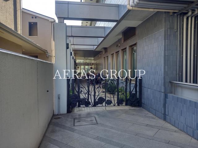 幼稚園・保育園　烏山保育園（幼稚園・保育園）まで163m