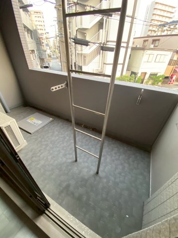 バルコニー　広々としたバルコニーです