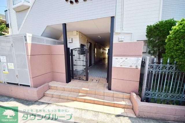 エントランス　★建物のエントランスです★