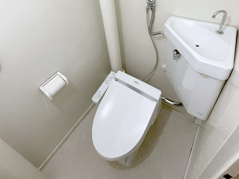 トイレ　ウォシュレット完備