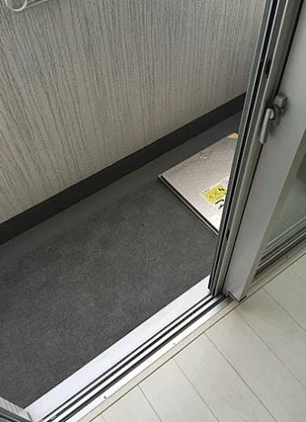 バルコニー　※同タイプの別のお部屋です。
