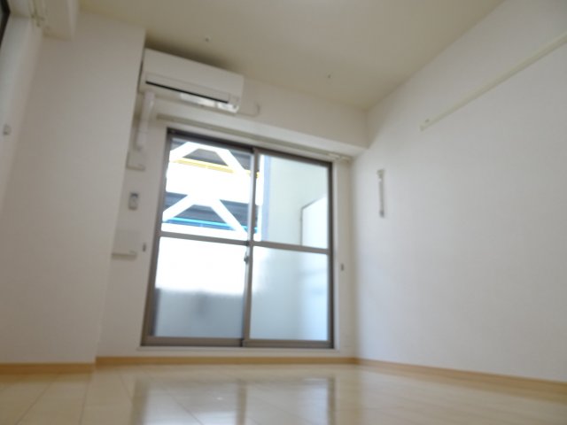 居室・リビング　エレディータ *画像は反転タイプのお部屋です