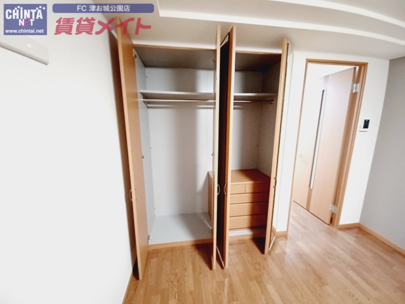 収納　同型参考写真