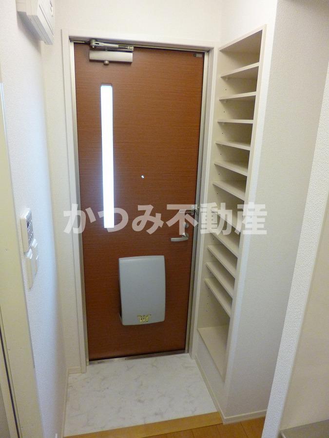 玄関　他号室参考写真