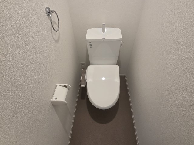 トイレ　トイレもきれいです
