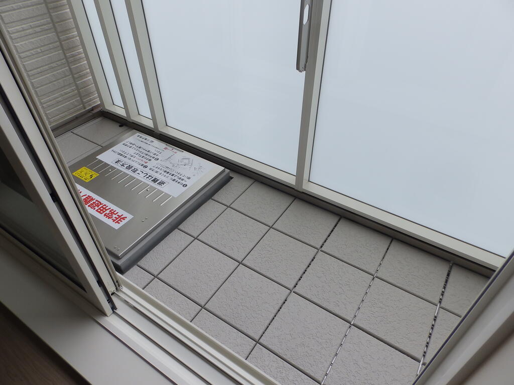 バルコニー　建築中の為、同施工会社参考写真