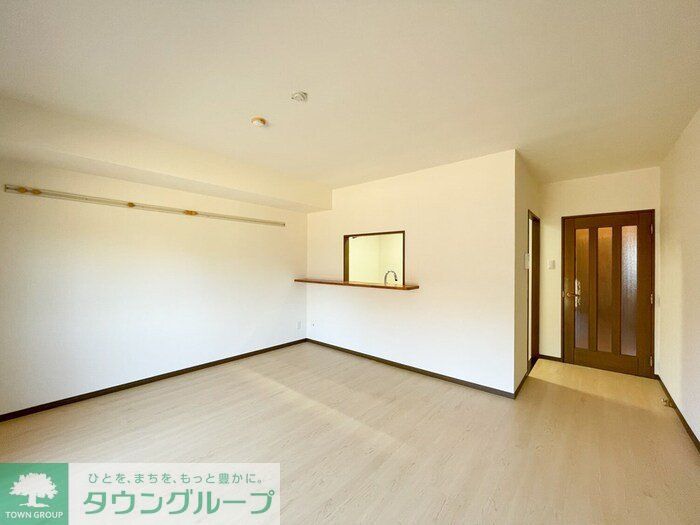 居室・リビング　お問合せはタウンハウジングまで！※現地待合わせ相談可能