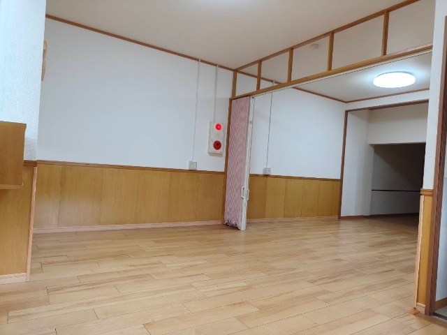 ＪＲ東北本線 二本松駅 1階建 築57年の内装写真