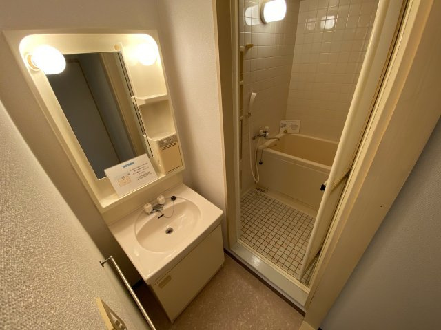 洗面設備　独立洗面化粧台付き☆