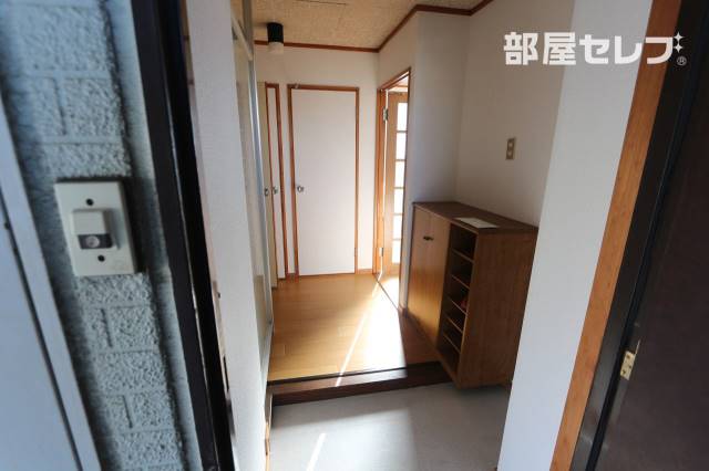 玄関　４０１号室の写真