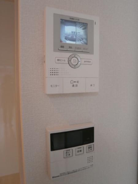セキュリティ　モニター付きインターホン