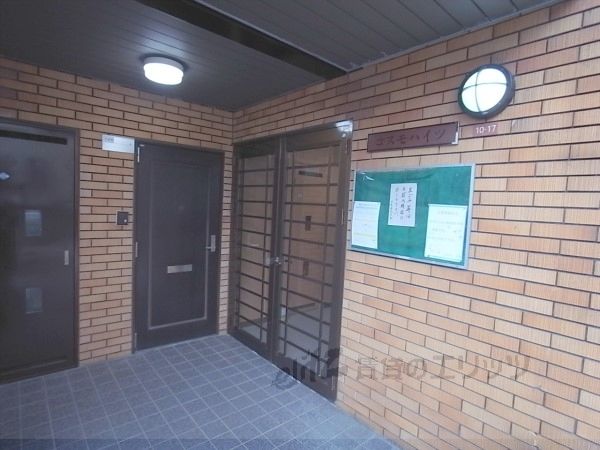 エントランス　エントランス