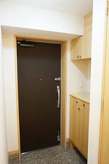 玄関　☆シューズボックス付き玄関☆