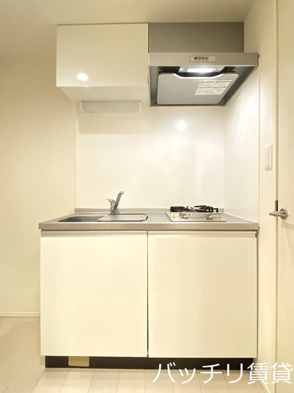 キッチン　同型タイプの為、現状を優先いたします