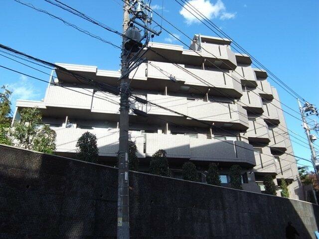 建物外観　落ち着いた雰囲気の外観です