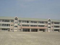 小学校　伊勢崎市立宮郷第二小学校（小学校）まで1750m