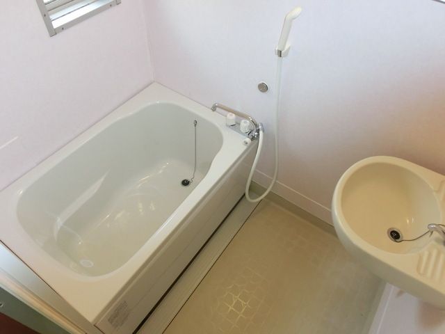バス・シャワールーム　★綺麗なバスルームです★