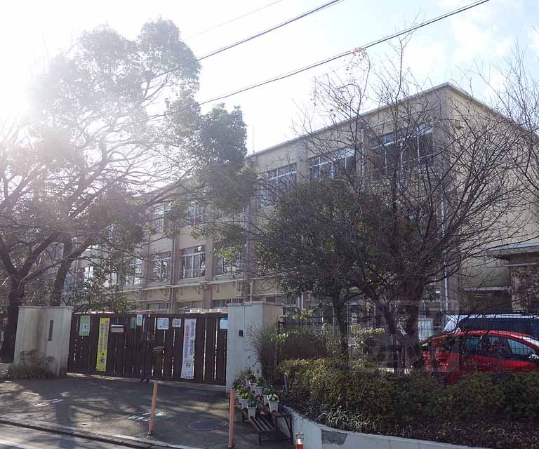 小学校　京都市立吉祥院小学校（小学校）まで580m