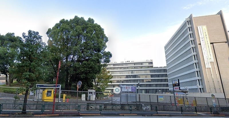 役所　目黒区役所（中目黒）（役所）まで857m