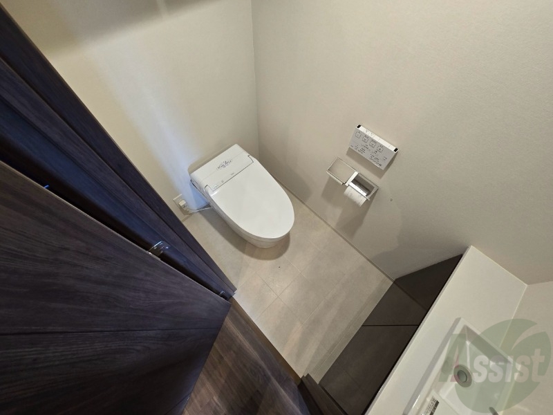 トイレ　トイレです。ウォシュレット付を探している方、おすすめです。