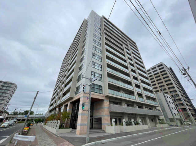 建物外観　札幌市中央区北６西「プレミスト札幌ステーション」