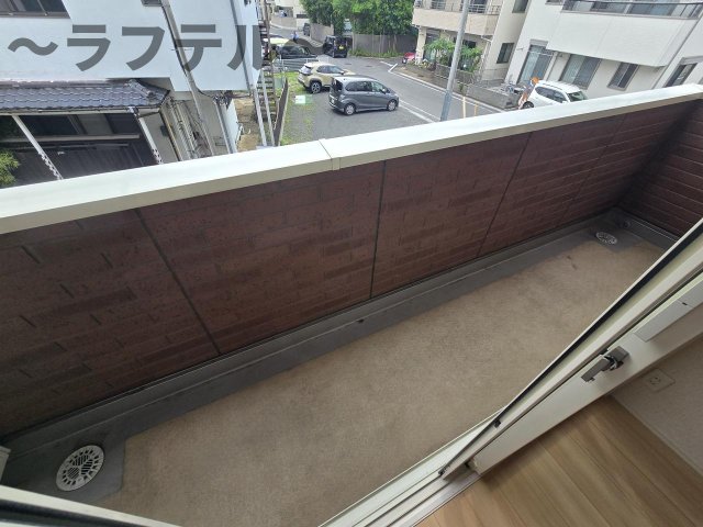 バルコニー　別部屋イメージ写真