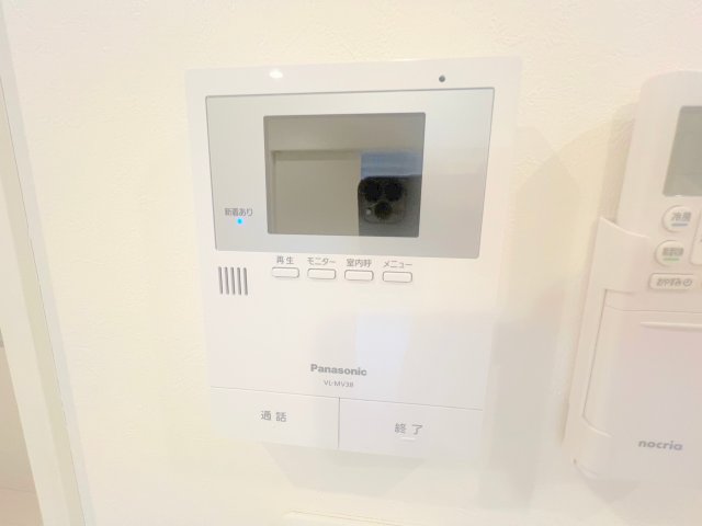 セキュリティ　TVモニターホンで来客が誰か確認してから開けて下さいね