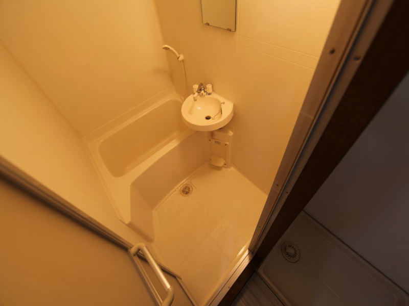 バス・シャワールーム　バスルーム　お風呂トイレ別