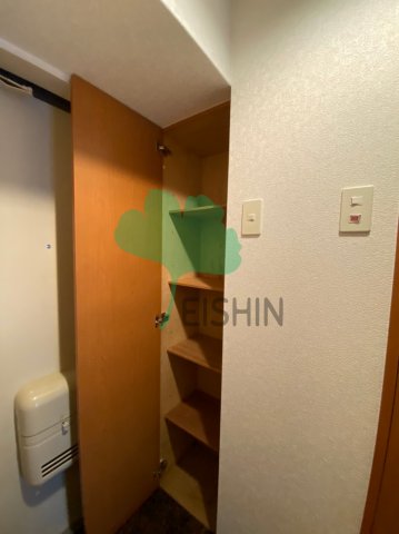 玄関　下駄箱もしっかりついてます！