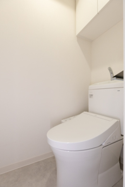 トイレ　※写真は同タイプ住戸です。
