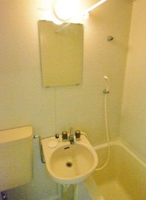 洗面設備　別部屋参考写真。