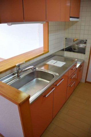 キッチン　反転間取りのの写真となります