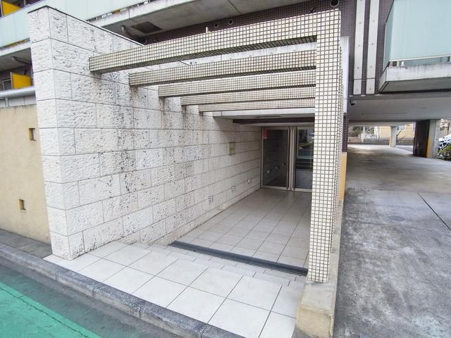 エントランス　☆入口はこちらです☆