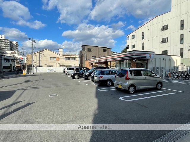 コンビニ　セブンイレブン（コンビニ）まで93m