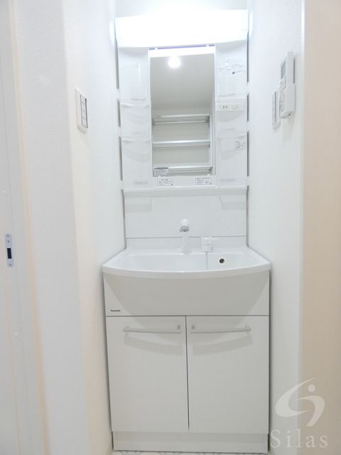 洗面設備　同仕様