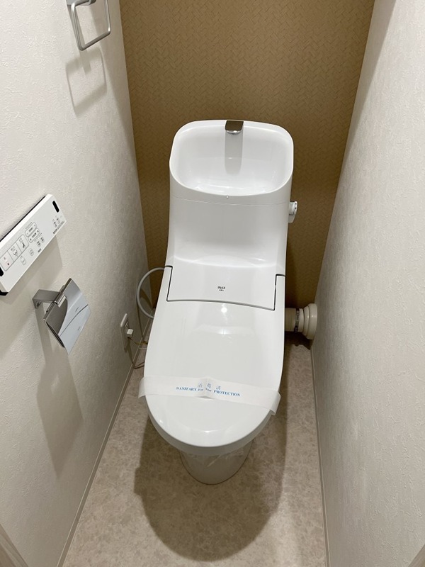トイレ　※同仕様写真含む