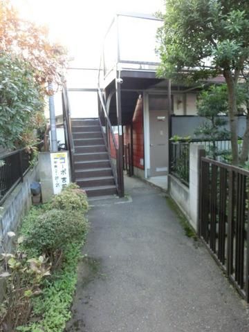 エントランス　★エントランスに防犯カメラあります★