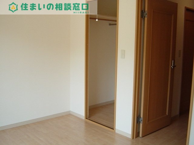 収納　同型