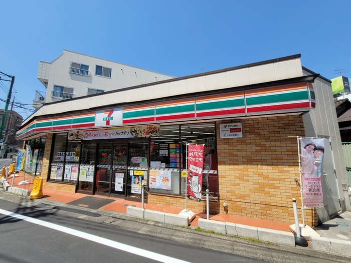 コンビニ　セブンイレブン 武蔵関駅北口店（コンビニ）まで228m