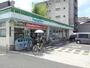 コンビニ　ファミリーマート万代六丁目店（コンビニ）まで719m