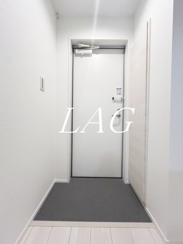 玄関　玄関です。（同仕様設備です。）